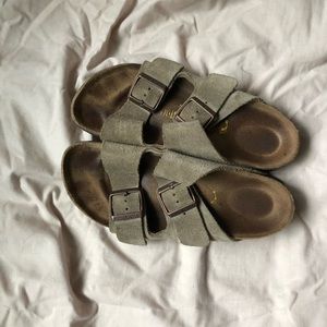 Classic Suede Birkenstock’s